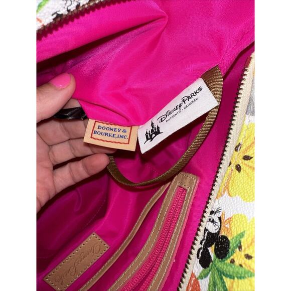 Dooney Bourke Disney Aulani Minnie Mouse Paradise Tropical Floral Large Tote Bag - Picture 9 of 12